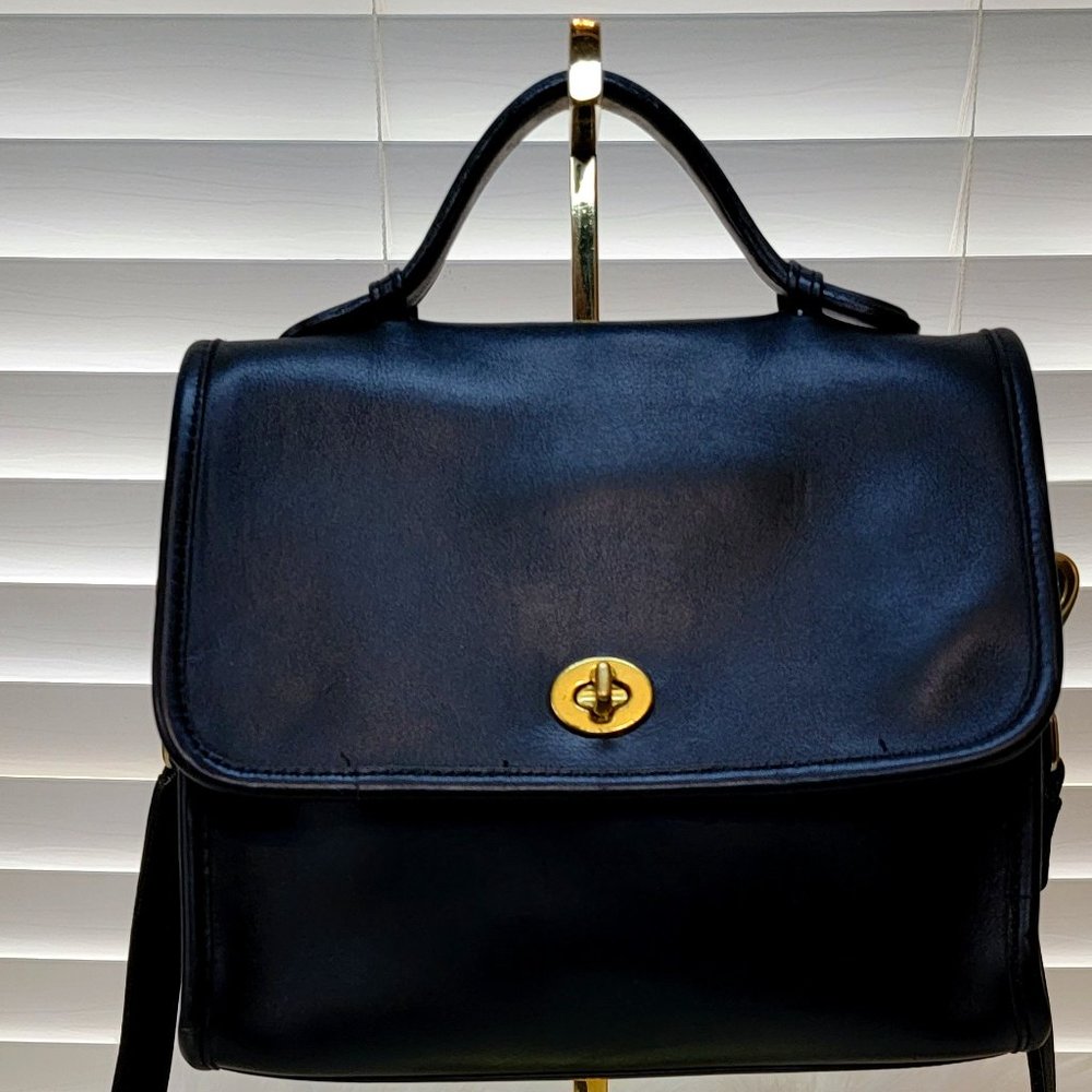 Vintage Coach Court Bag 9810